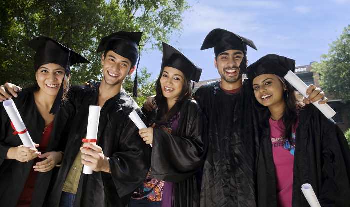 Fully Funded Scholarships in Canada For International Students in 2023/2024
